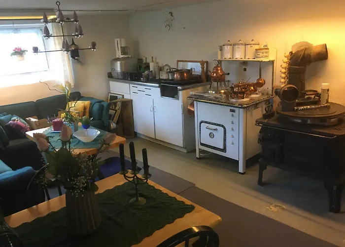 Lie Hytteutleige - Gjestegård - Thor Fine Art