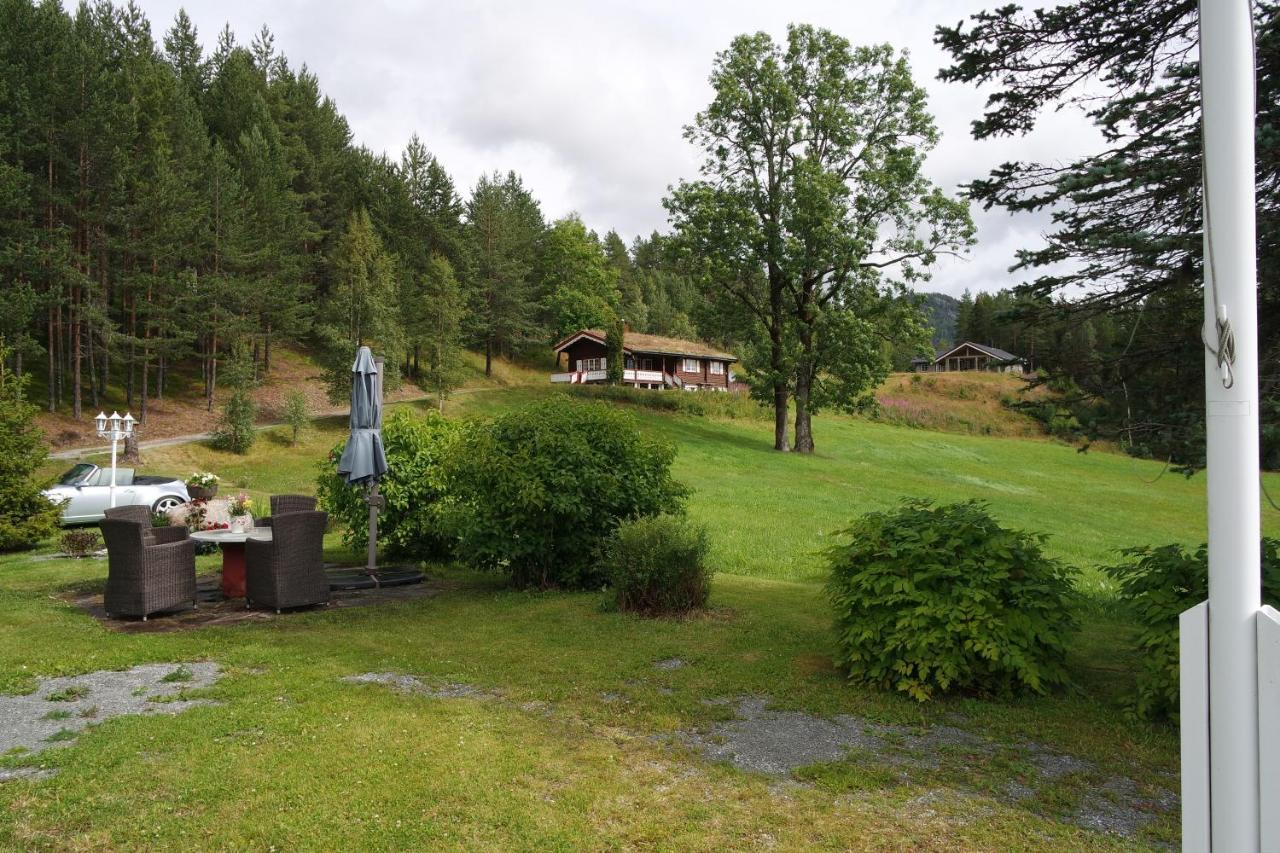 Lie Hytteutleige - Gjestegård - Thor Fine Art * Amdals Verk