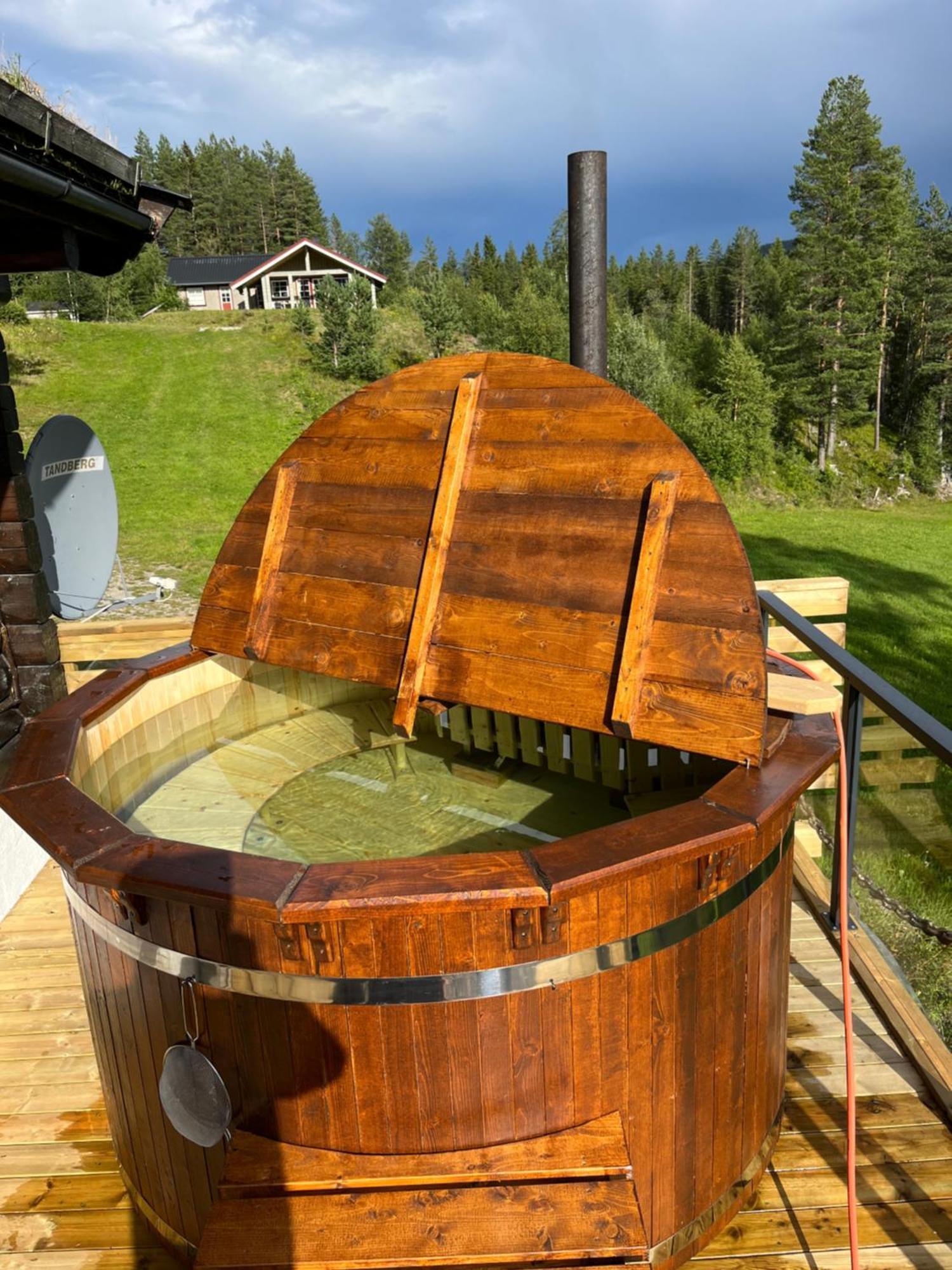 Chalet Lie Hytteutleige - Gjestegård - Thor Fine Art Amdals Verk